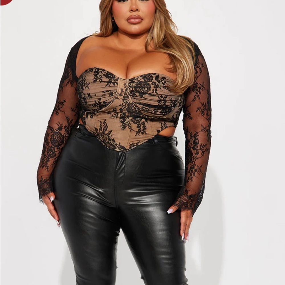 Brand New Fashionova Lace corset top
